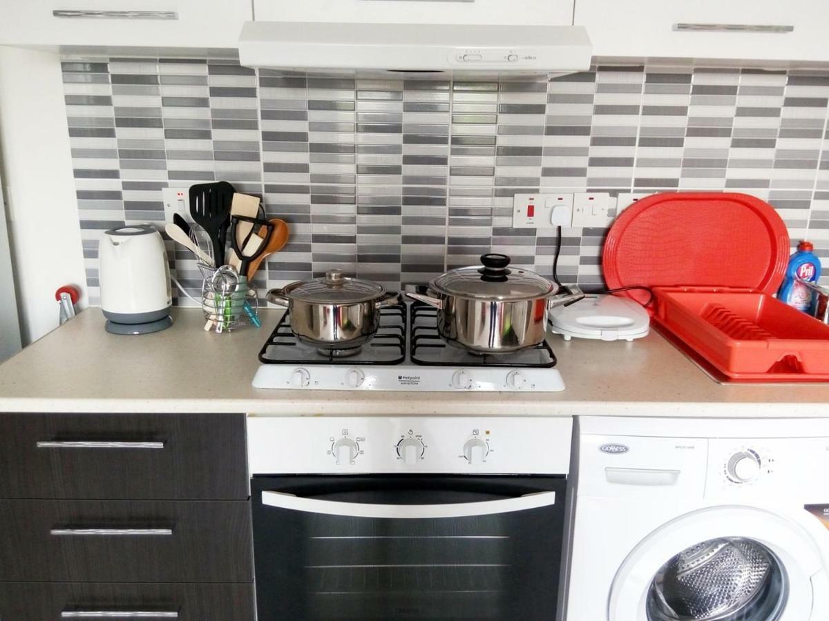 Long Beach Holiday Apartments Trikomo Екстериор снимка
