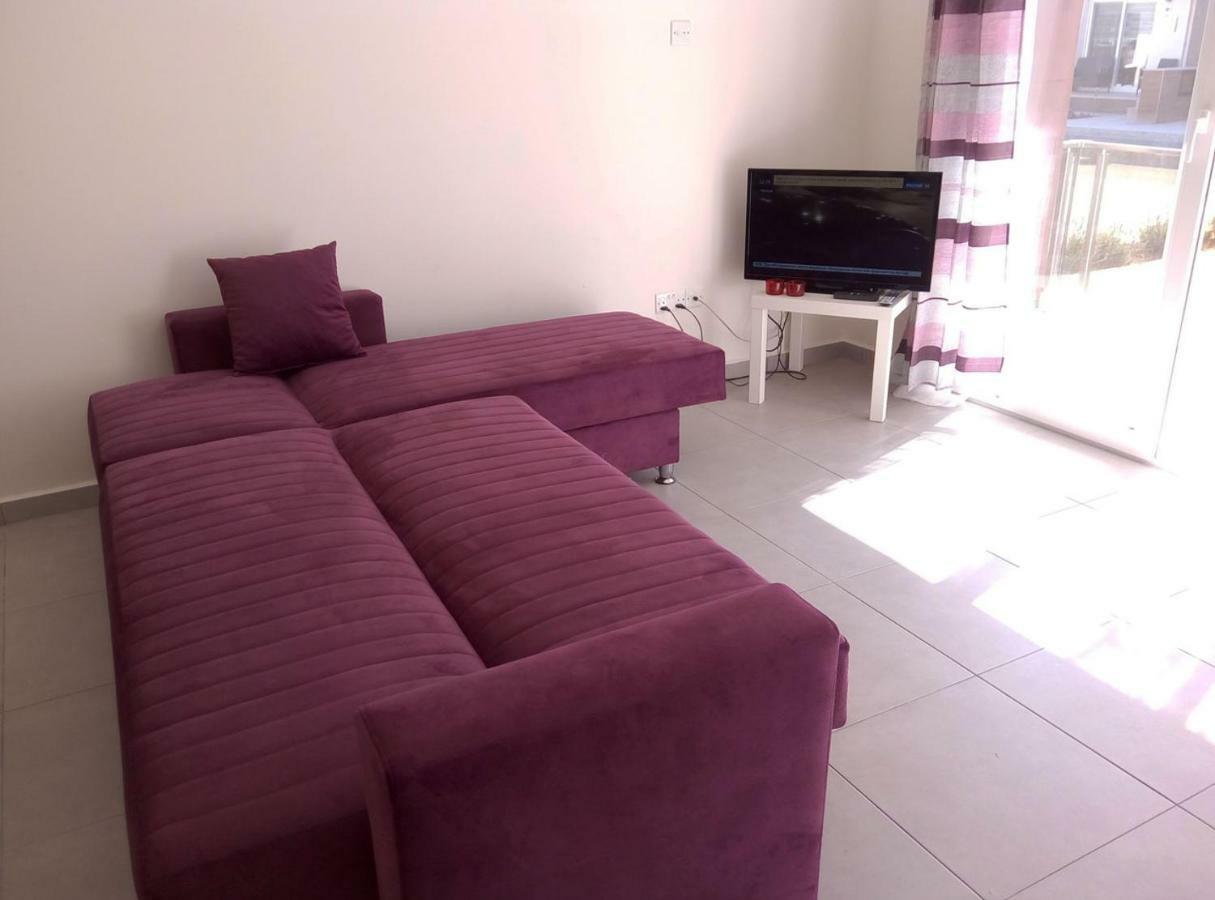Long Beach Holiday Apartments Trikomo Екстериор снимка