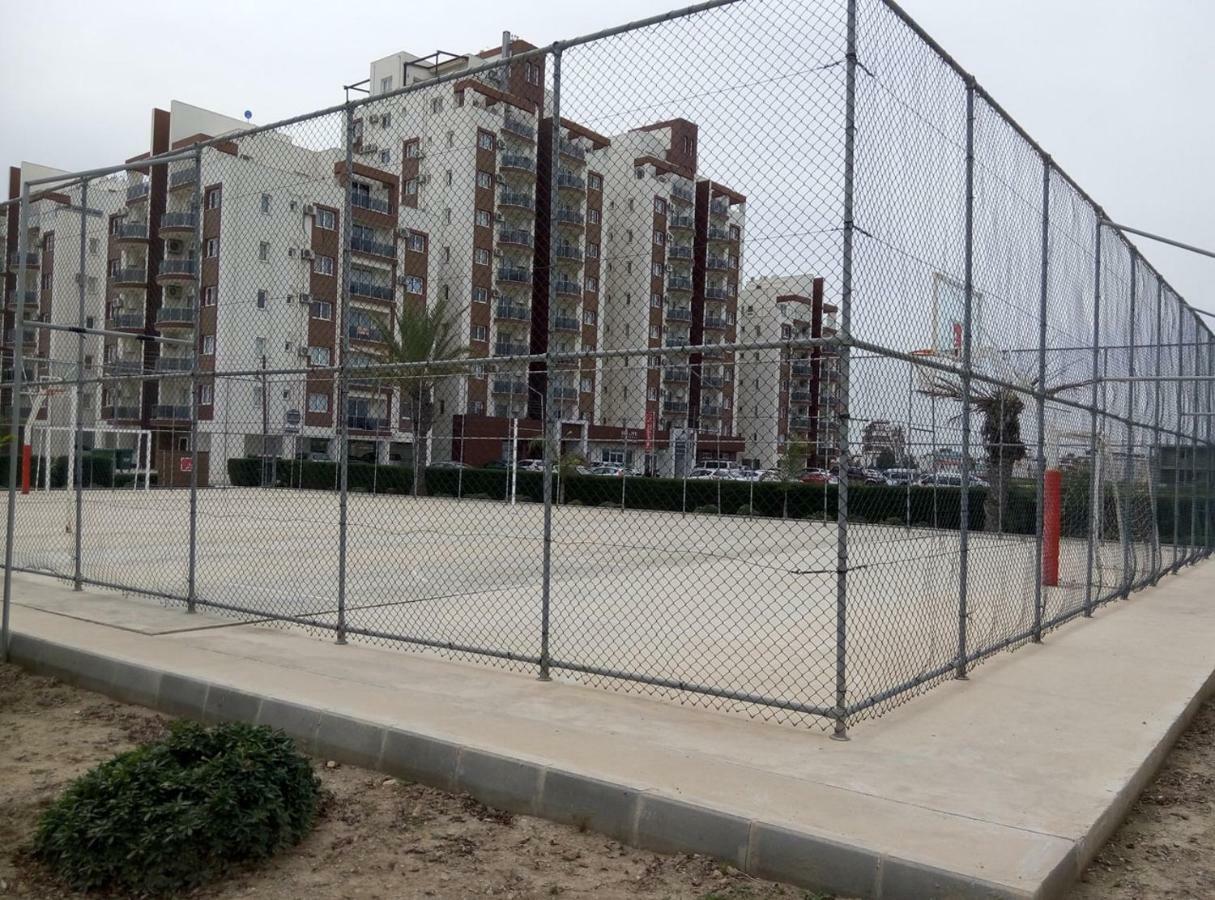Long Beach Holiday Apartments Trikomo Екстериор снимка