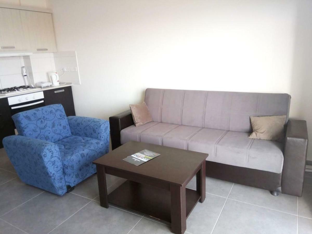 Long Beach Holiday Apartments Trikomo Екстериор снимка