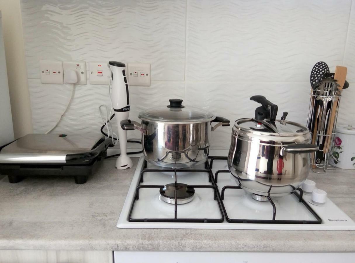 Long Beach Holiday Apartments Trikomo Екстериор снимка